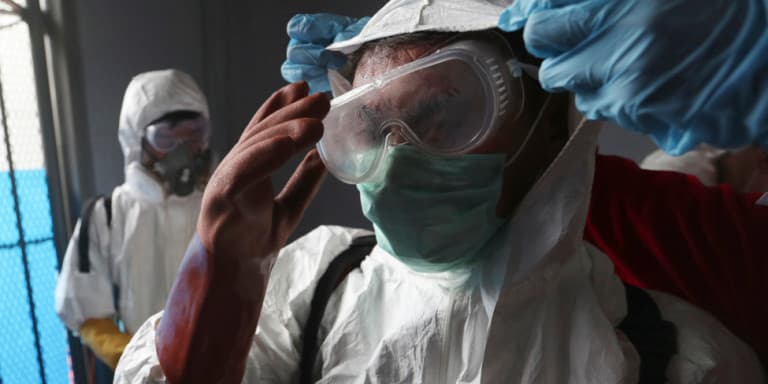 Τις ανατιμήσεις και τις ελλείψεις σε υγειονομικό υλικό ερευνά η Επιτροπή Ανταγωνισμού