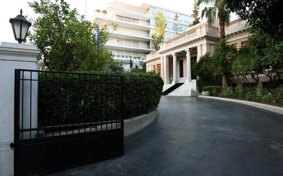 Σοβαρό πρόβλημα στο Μαξίμου με κορυφαίο υπουργό