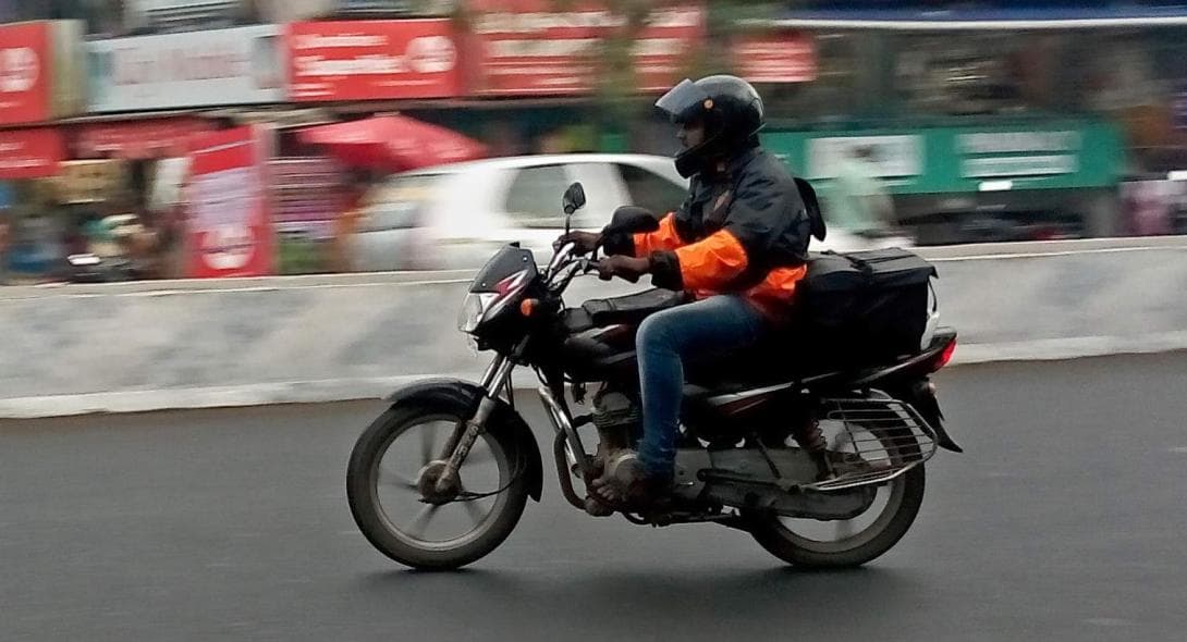 Διευκρινήσεις για τη διανομή και παραλαβή φαγητού μετά τα μεσάνυχτα