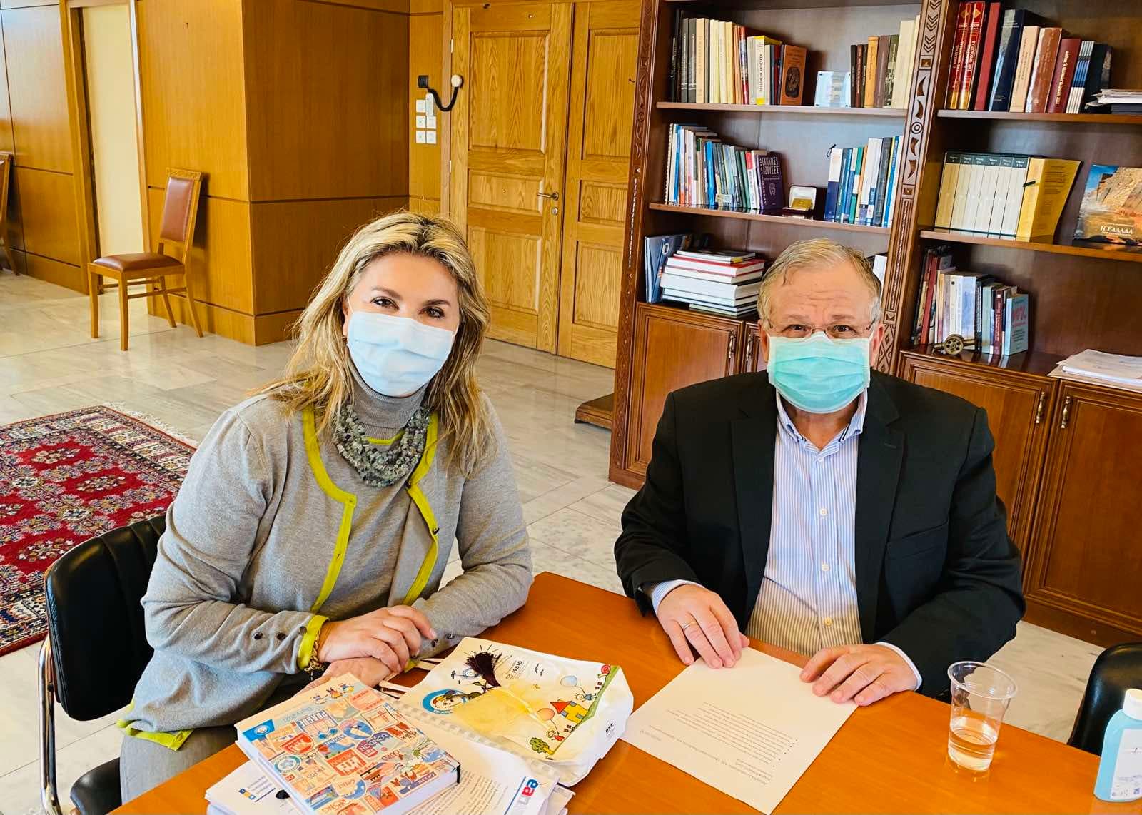 Μακρή: «Ο ρόλος του σχολικού περιβάλλοντος καθοριστικός στην αντιμετώπιση φαινομένων σχολικού εκφοβισμού»