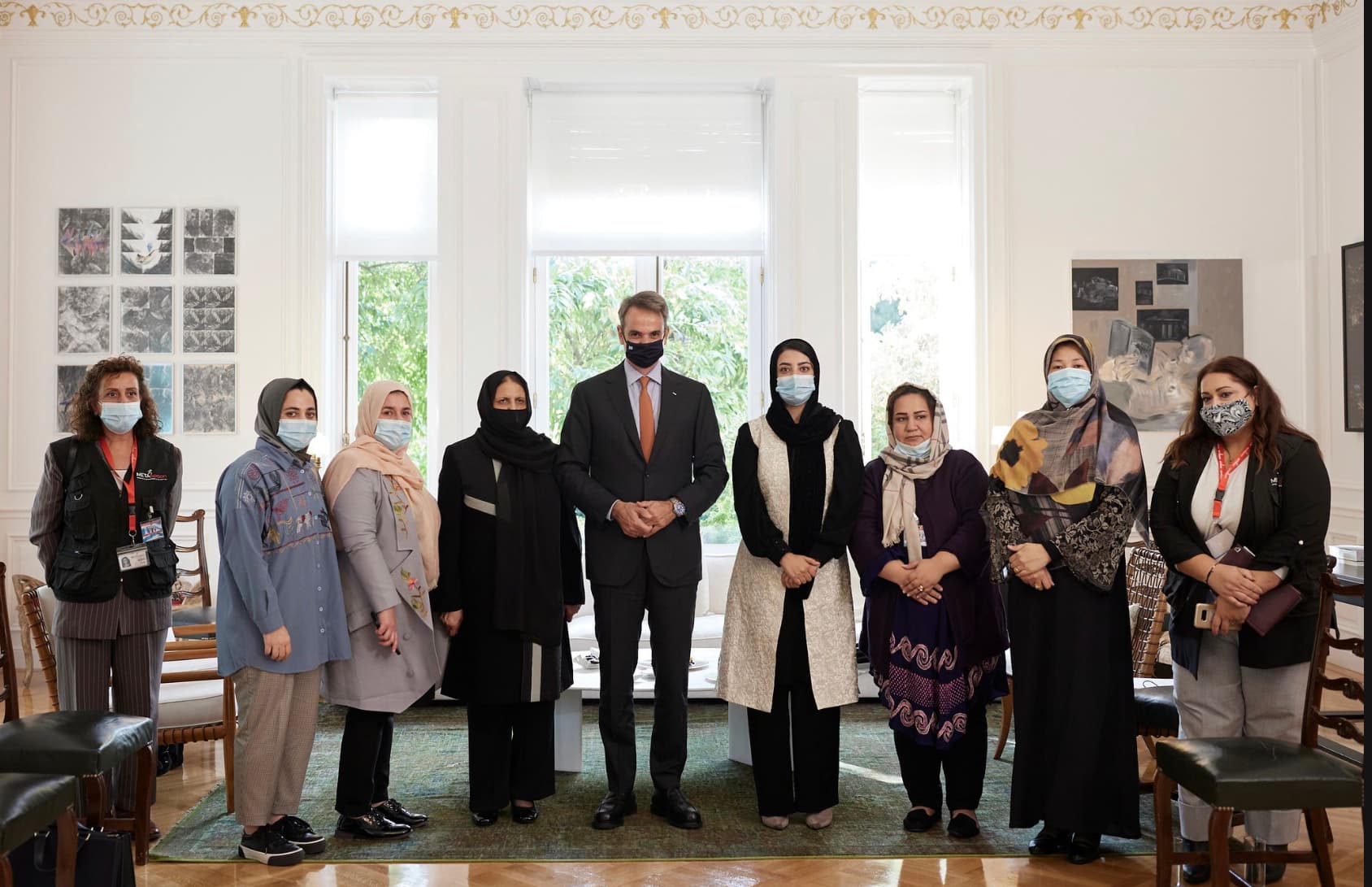 Συνάντηση του Πρωθυπουργού με γυναίκες βουλευτές και δικαστικούς από το Αφγανιστάν