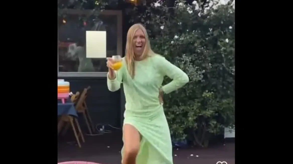 Φινλανδές στηρίζουν την Σάνα Μαρίν ποστάροντας βίντεο με ξέφρενο χορό! 