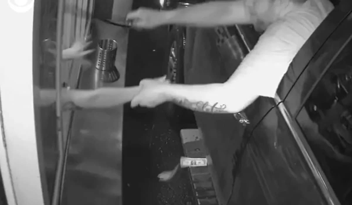 Σοκαριστικό βίντεο: Πελάτης προσπάθησε να απαγάγει γυναίκα