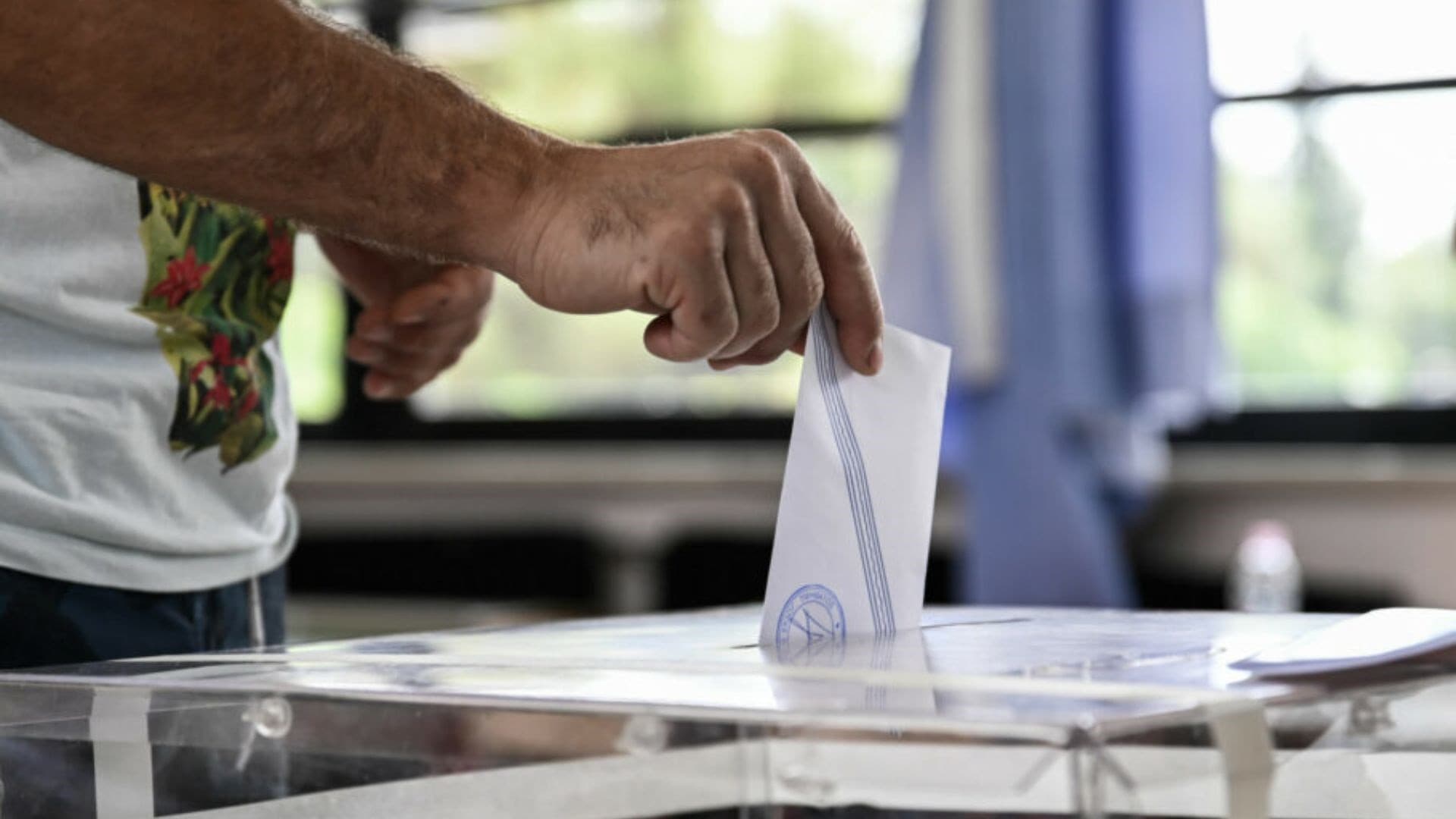 MRB: Πέμπτο κόμμα ο ΣΥΡΙΖΑ – Προβάδισμα Κασσελάκη, ανεβαίνει ο Πολάκης στη μάχη διαδοχής – Προηγείται ο Ανδρουλάκης στο ΠΑΣΟΚ