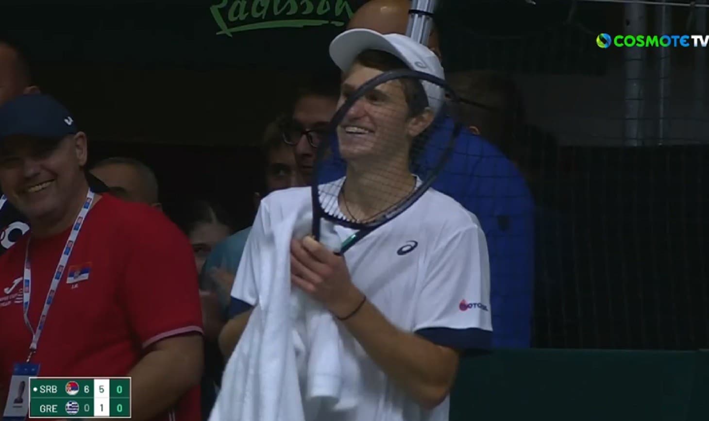 Davis Cup: Ο Ξυλάς πήρε game από τον Τζόκοβιτς και αποθεώθηκε στη Σερβία