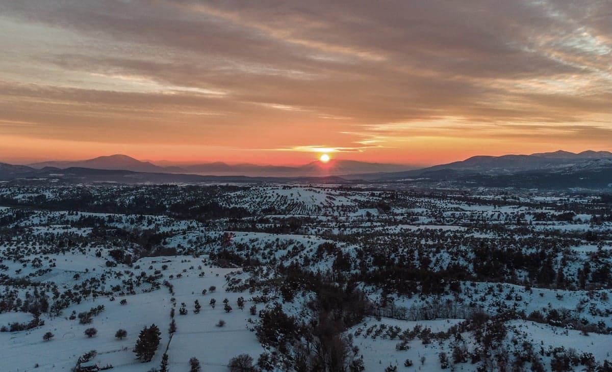 Χιόνια και βροχές τις επόμενες ημέρες – Ο καιρός έως την Παρασκευή (14/2)