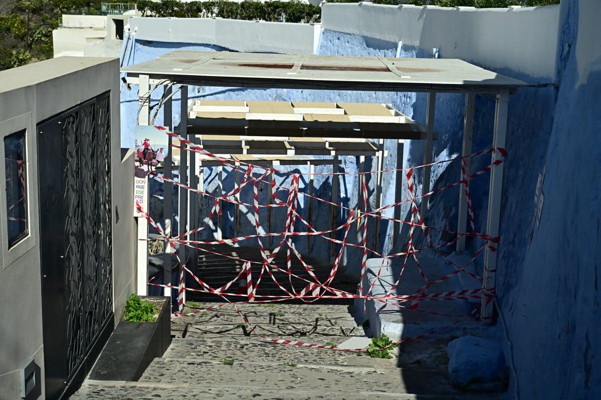 Διαμάχες και Παραιτήσεις Σεισμολόγων Ενώ οι Κυκλάδες Αντιμετωπίζουν Σεισμική Δραστηριότητα