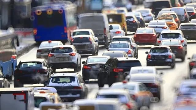 κυκλοφοριακό χάος Αττική ουρές αυτοκινήτων Κηφισός