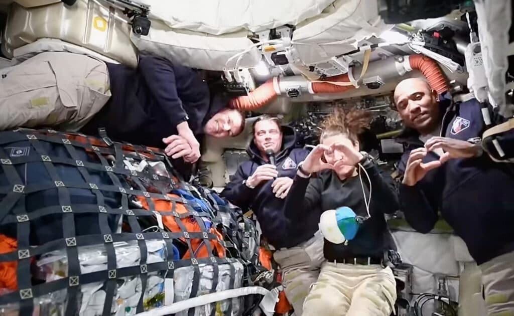 Διαστημόπλοιο Orion Artemis II πορεία προς Σελήνη NASA