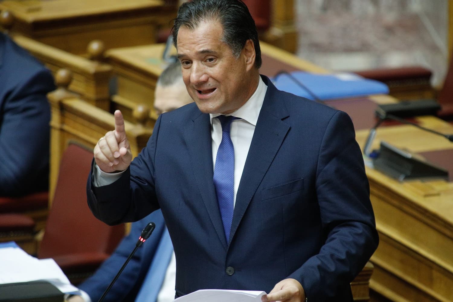 Γεωργιάδης: Άνοιγμα καταστημάτων από Δευτέρα με 13032 και χρονικό όριο