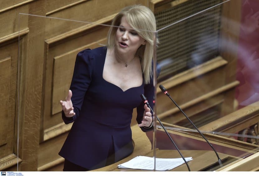 Τζάκρη: «Στήριξη των εργαζομένων στον πολιτισμό»