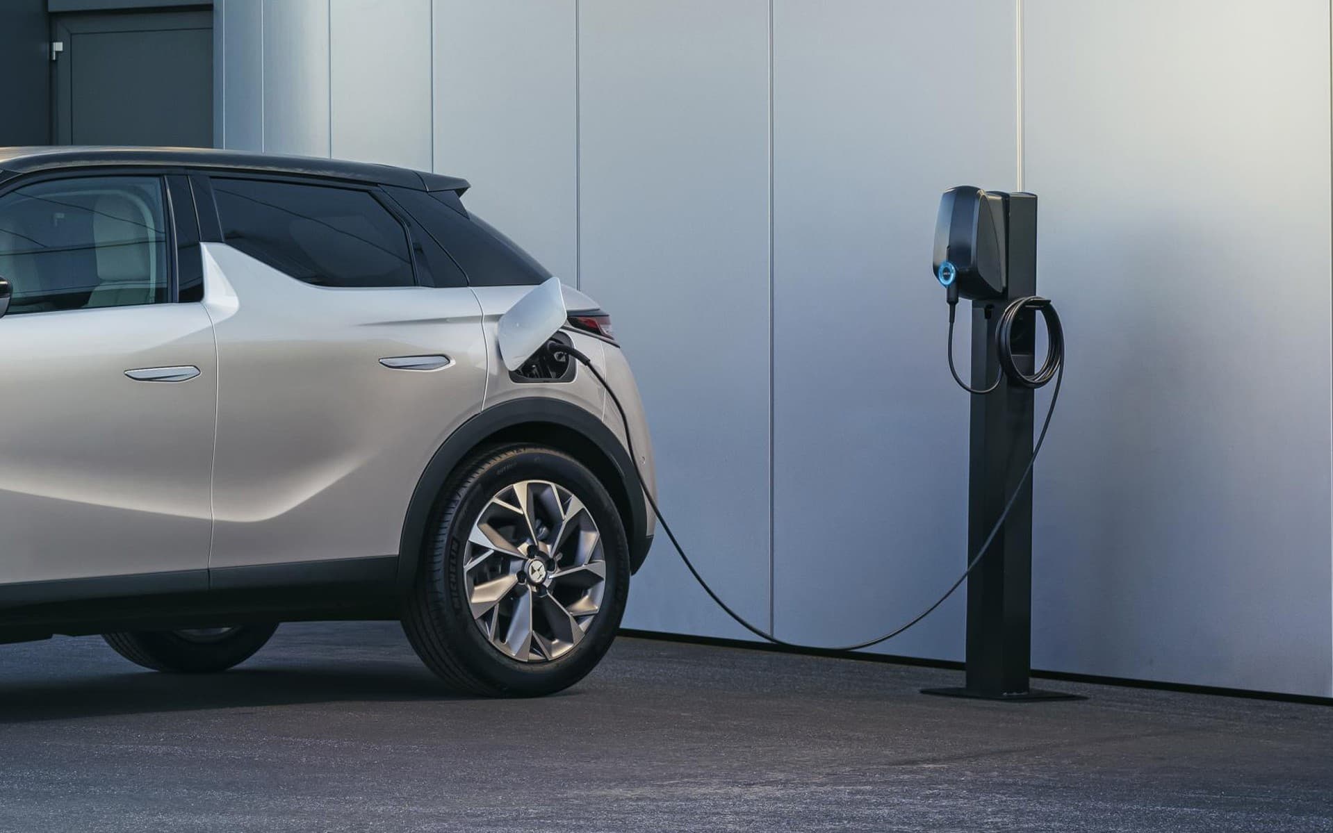 Έρχεται η ηλεκτροκίνηση στην Ελλάδα - Επιδότηση για “πράσινα ταξί”