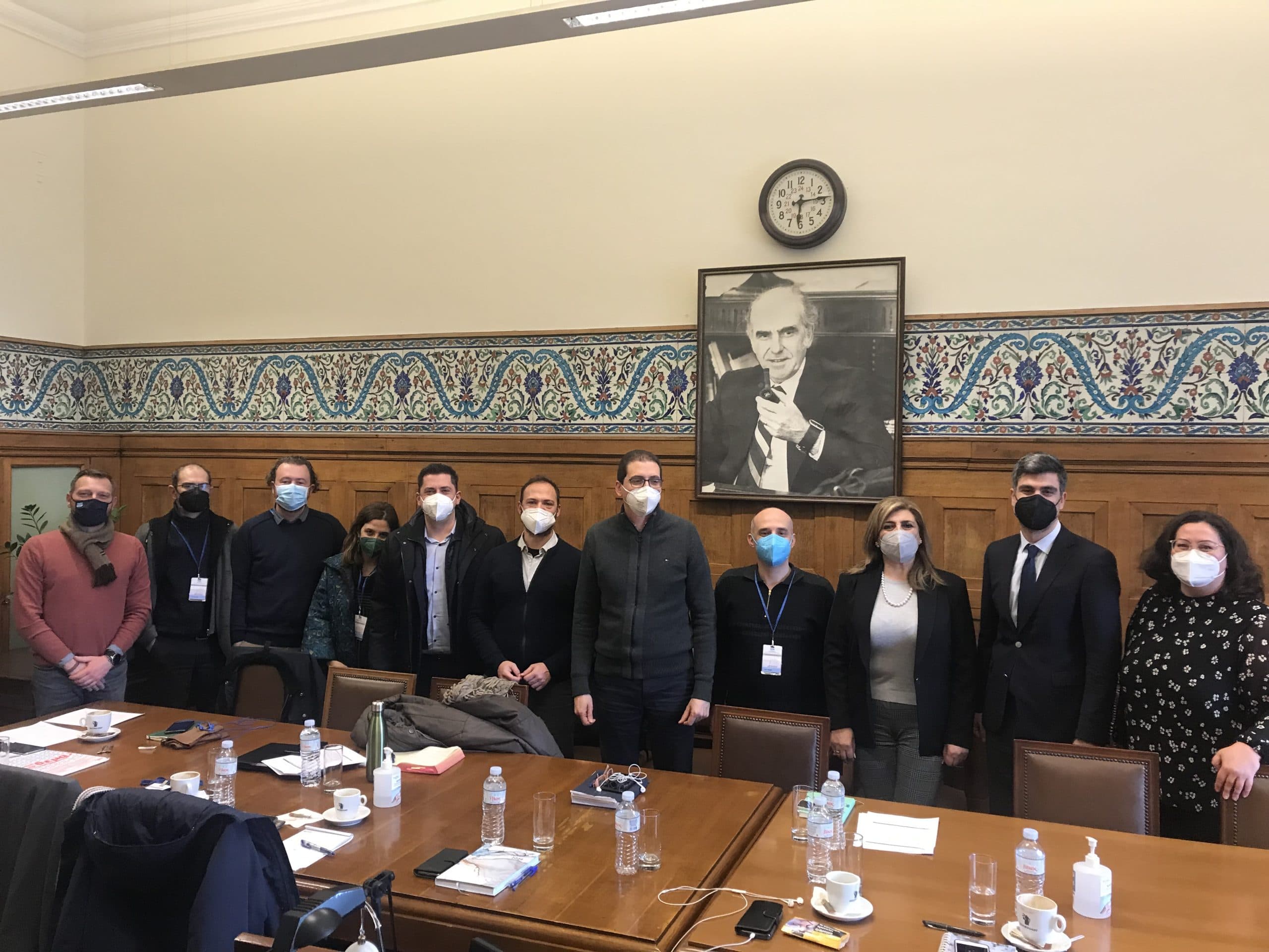 Συνάντηση ΠΑΣΟΚ-Κίνημα Αλλαγής με τους απόφοιτους της Εθνικής Σχολής Δημόσιας Διοίκησης:  «Τα στελέχη της Δημόσιας Διοίκησης είναι ικανά να παράγουν δημόσια κοινωνική πολιτική»