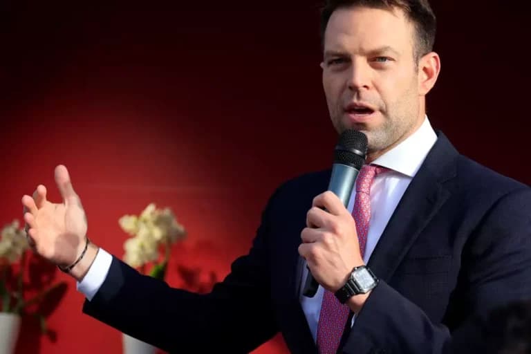 Πως ακύρωσε ο Στέφανος Κασσελάκης τις “ορφανές” πρωτοβουλίες για την Κεντροαριστερά: Η πρόσκληση για ελληνικό “λαικό μέτωπο” στο πρότυπο της Γαλλίας με εκλογή αρχηγού από τη βάση και η εκτίμηση ότι έρχονται σύντομα εκλογές! Έρχεται “ανασχηματισμός” και στον ΣΥΡΙΖΑ