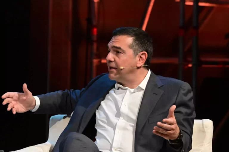 Πήρε θέση ο Τσίπρας με επίθεση κατά της Κουμουνδούρου: “Χυδαιότητες οι διαρροές ότι αδιαδόρησα για την ΑΥΓΗ, μόλις επιστρέψω θα συνεισφέρω”