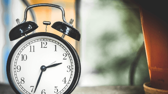 Αλλαγή της ώρας 2024: Πότε θα γυρίσουν τα ρολόγια μια ώρα πίσω – Ποιές οι ώρες κοινής ησυχίας