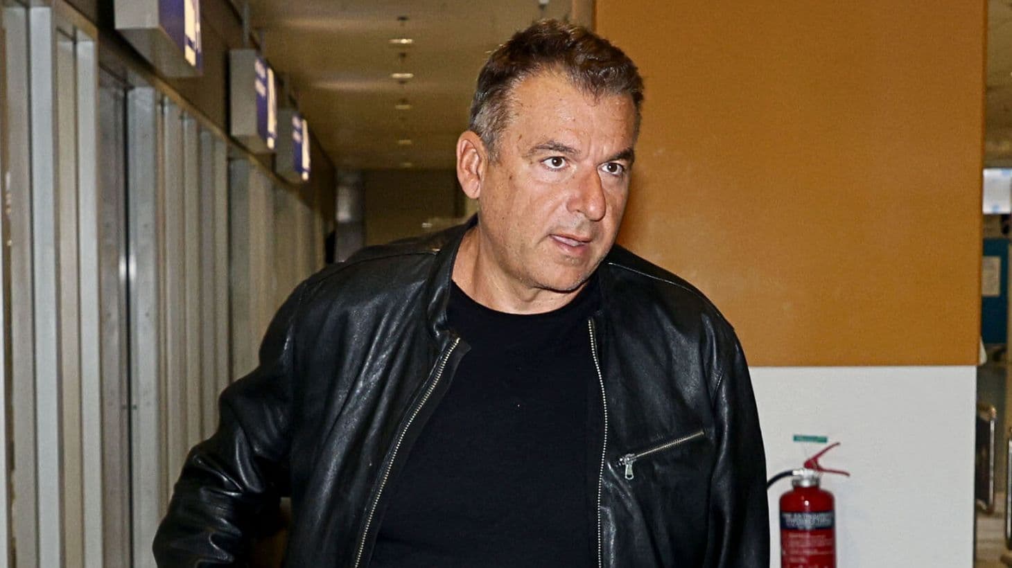 Οργισμένος ο Λιάγκας στην εκπομπή του – «Ένας τίποτας που αμφιβάλλω αν έχει τελειώσει το δημοτικό» (video)