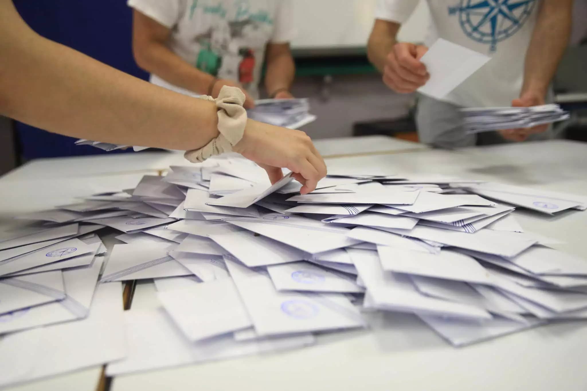 Δημοσκόπηση : 7 στους 10 συμφωνούν με τη διαγραφή Σαμαρά – Μπροστά με 27,2% η ΝΔ, 7ος ο ΣΥΡΙΖΑ κάτω και από το κόμμα Κασσελάκη