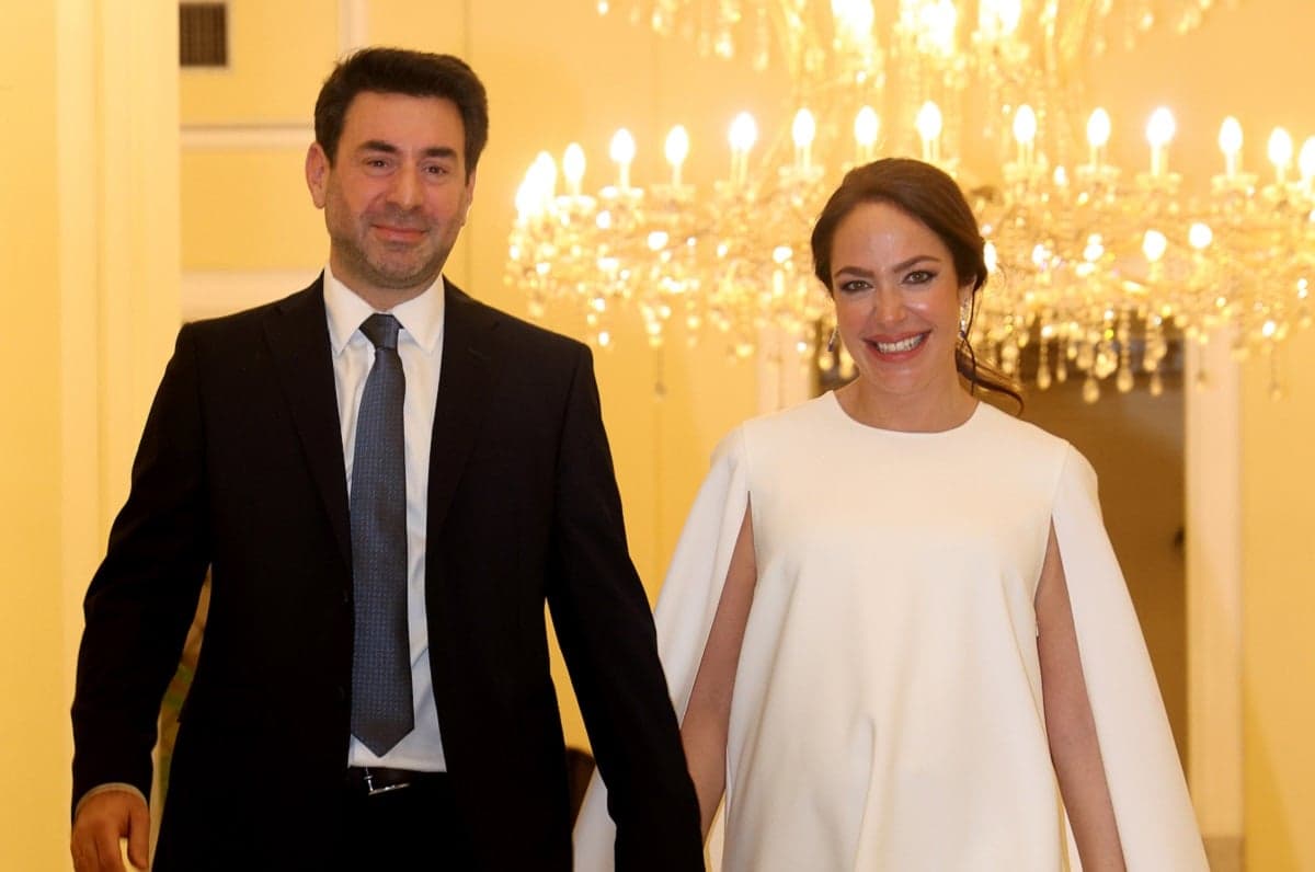 Γάμος Δόμνας Μιχαηλίδου και Λεωνή Μαντωνάκη στον Πειραιά