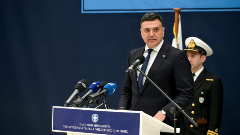 Έκτακτη σύσκεψη υπό τον Β. Κικίλια για τις φωτιές – Ξέσπασαν 60 μέσα σε τρεις ημέρες