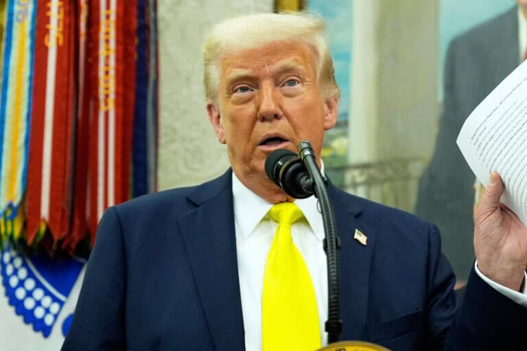 Στα όρια της υπομονής του Τραμπ για το Ουκρανικό – «Εάν δεν θέλετε να βρούμε λύση, αποχωρούμε»