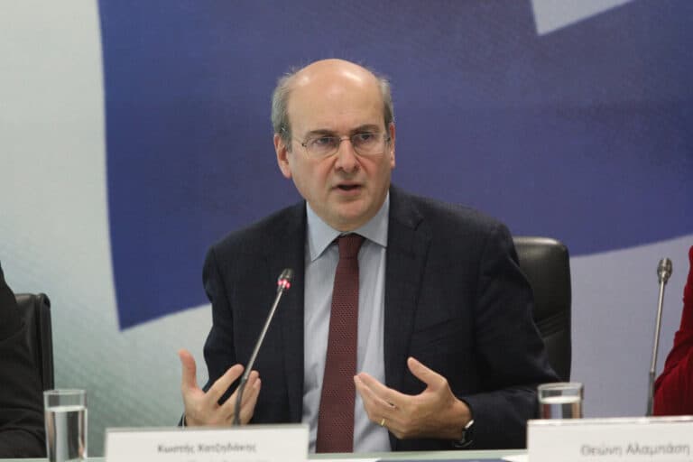 Χατζηδάκης για ρύθμιση «κόκκινων δανείων»: Το 85% των οφειλετών μπορούν να υπαχθούν αυτόματα