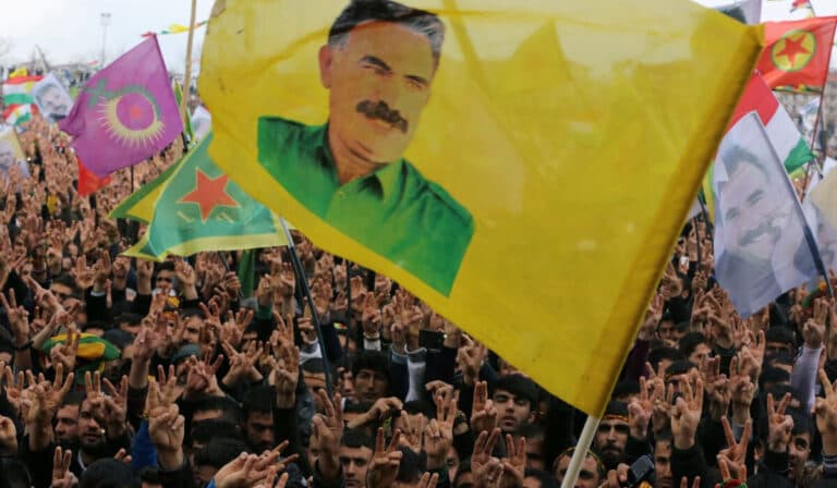 Οτσαλάν: Χαιρετισμός στη διάλυση του PKK και αίτημα για οικοδόμηση εμπιστοσύνης