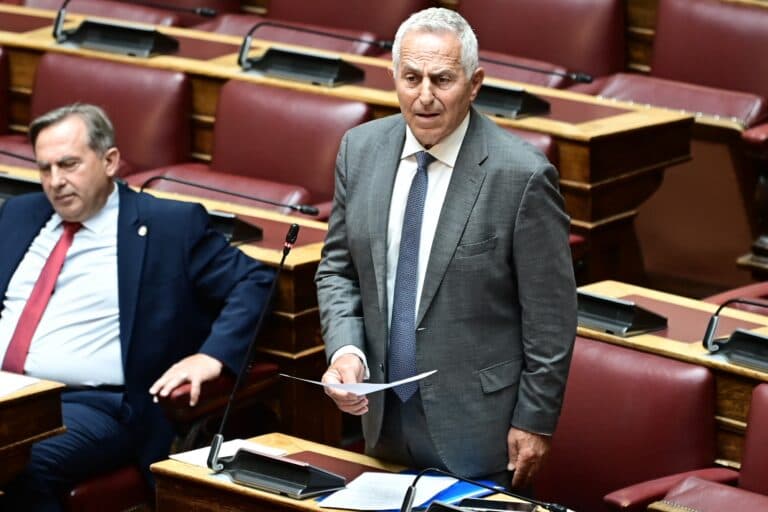 Ερώτηση – καταπέλτης του ναύαρχου Αποστολάκη στη Βουλή για τα έργα της Lamda στο Ελληνικό