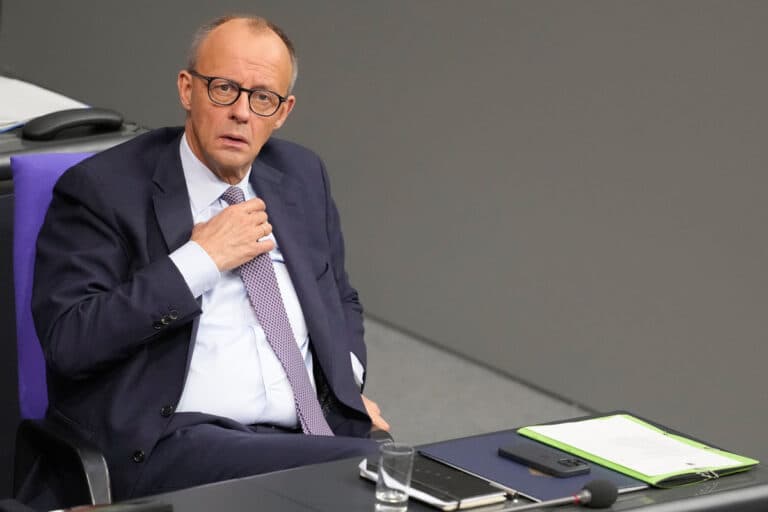 Σάλος στη Γερμανία με τη δήλωση Μερτς για τους μετανάστες