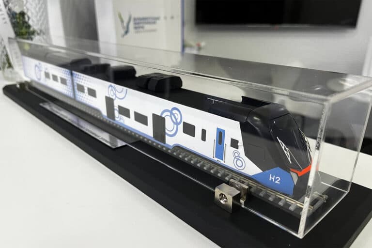 Το πρώτο επιβατικό τρένο υδρογόνου της Ρωσίας στις ράγες το 2027