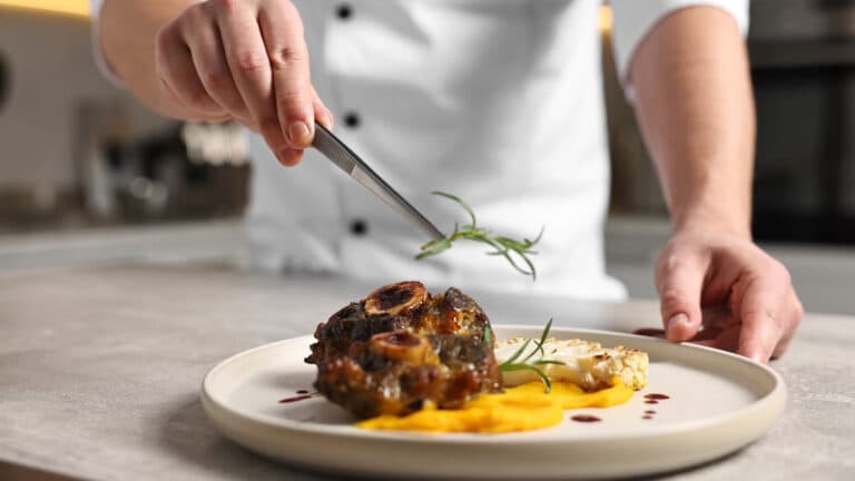 Στις φυλακές Κορυδαλλού ο γνωστός σεφ που συνελήφθη στην Κηφισιά για χρέη προς το Δημόσιο