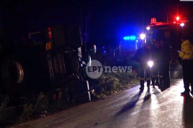Σοβαρό τροχαίο στην Ιόνια Οδό - Ανετράπη φορτηγό, νεκρός ο οδηγός
