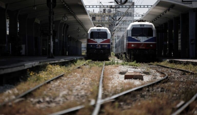 Διακοπή των τρένων στο τμήμα Λάρισα – Λειανοκλάδι λόγω υπερχείλισης του Ενιπέα