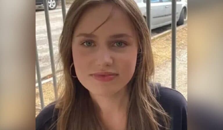 Λόρα: «Ήταν με έναν νεαρό στην πτήση» – Μαρτυρία συνεπιβάτη στο αεροπλάνο από Φρανκφούρτη