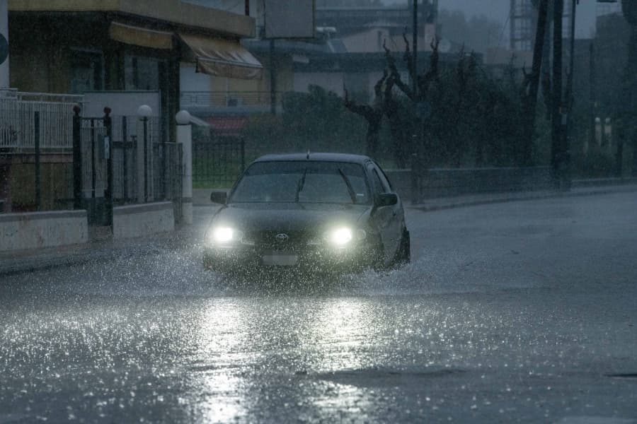 Κακοκαιρία Erminio βροχές καταιγίδες Κρήτη Αιγαίο