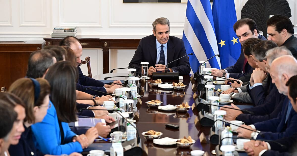 σκάνδαλο ΟΠΕΚΕΠΕ παραιτήσεις υπουργών ανασχηματισμός Μητσοτάκης