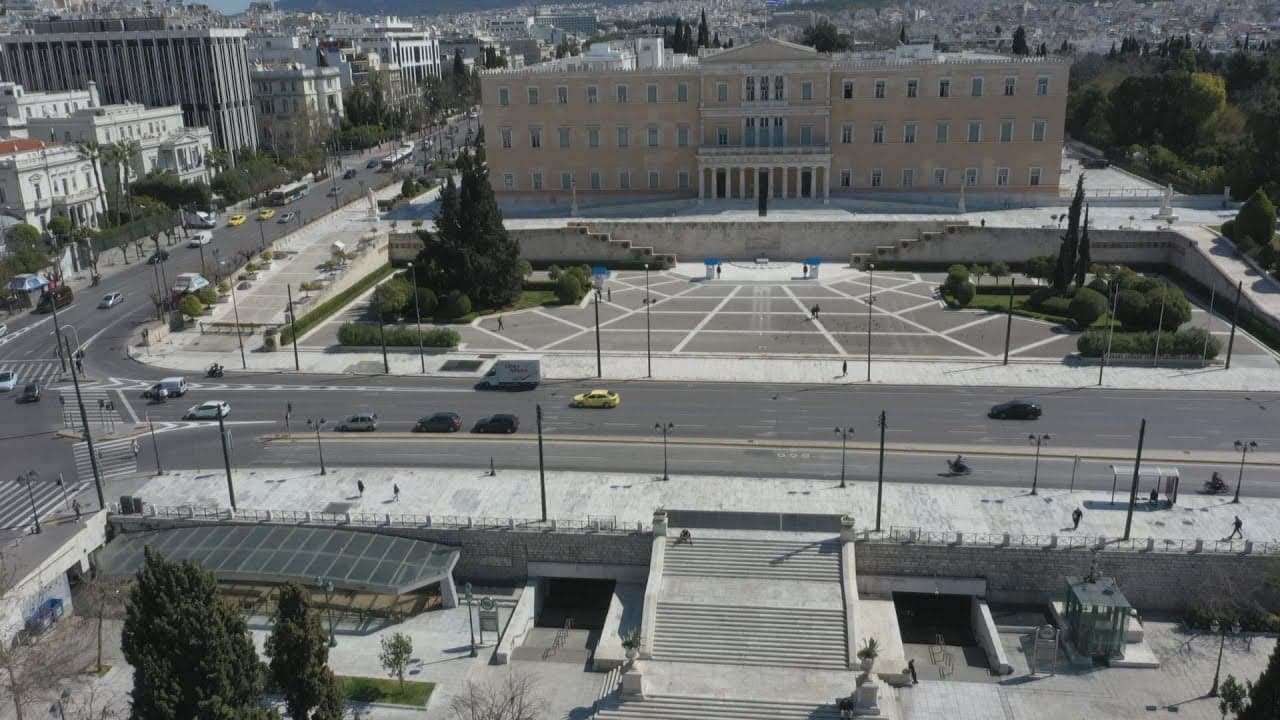 Διαμαρτυρία των ηθοποιών στη Βουλή