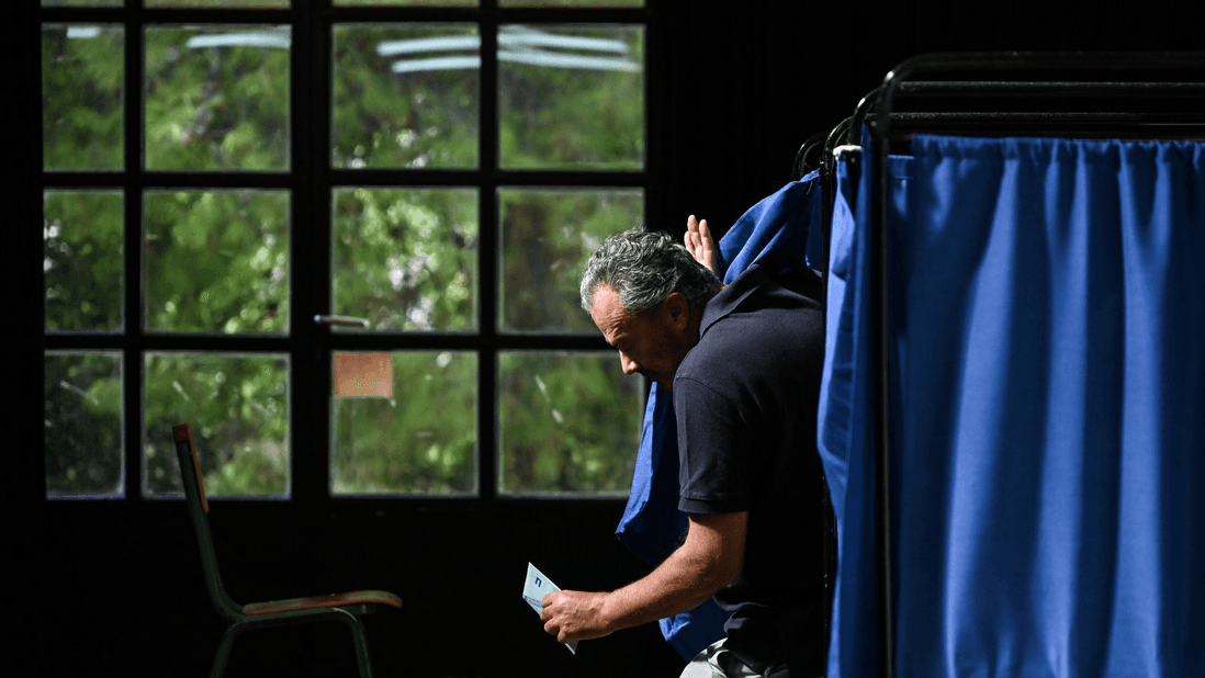 Δημοσκόπηση Marc: Άνοδος ΝΔ, ελαφριά κάμψη ΠΑΣΟΚ και 10κομματική Βουλή