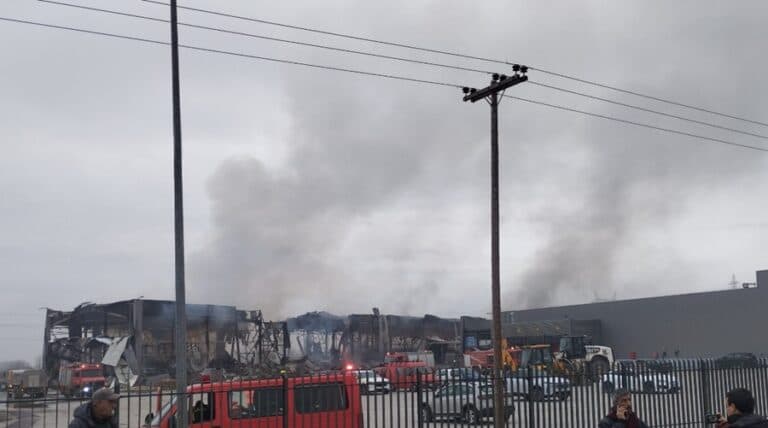 Τραγωδία στα Τρίκαλα: Νεκρές τρεις γυναίκες από τη φωτιά στη Βιολάντα