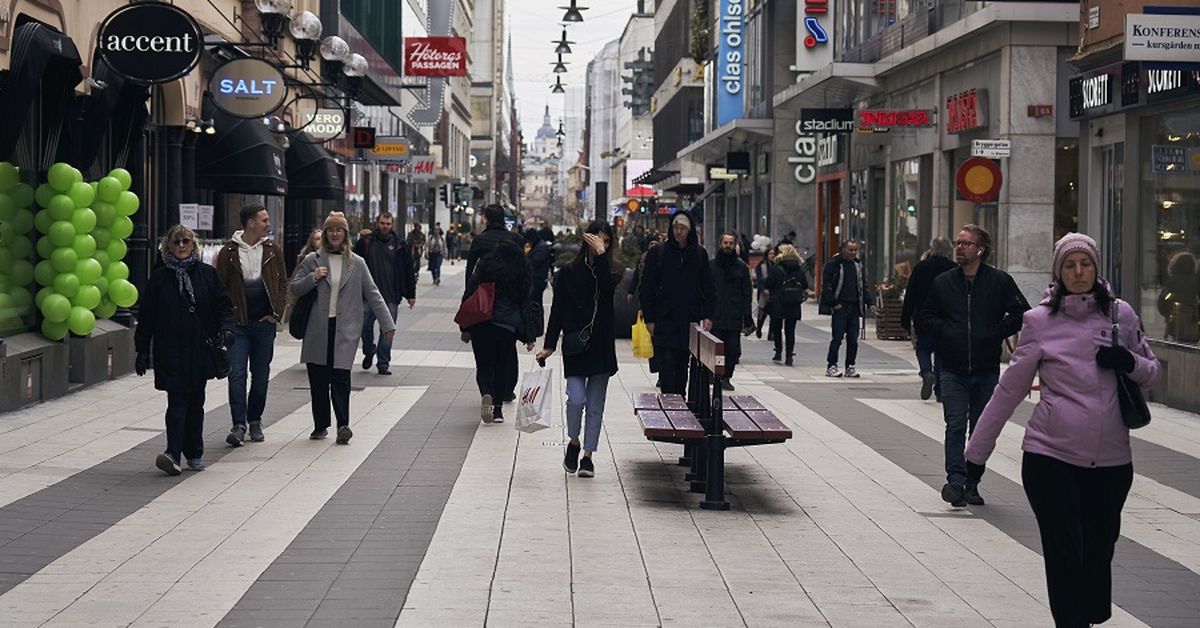 Σουηδία: Κάναμε λάθη, έπρεπε να είχαμε πάρει πιο αυστηρά μέτρα, λέει ο επικεφαλής επιδημιολόγος