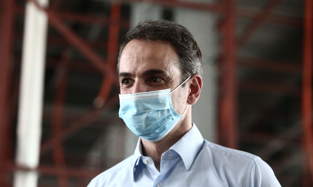 ΣΥΡΙΖΑ: Η κυβέρνηση τρέχει άρον άρον να επιβάλλει εκ νέου την υποχρεωτική χρήση μάσκας