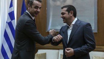 Τσίπρας σε Μητσοτάκη: Οφείλετε να αποτρέψετε το Oruc Reis από την ελληνική υφαλοκρηπίδα