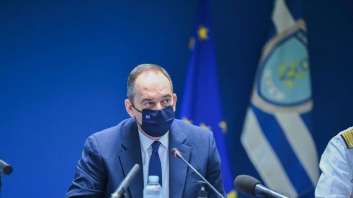 sto nosokomeio logo koronoioy o ypoyrgos naytilias plakiotakis