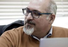 Σε σημερινή του τοποθέτηση, ο καθηγητής Αναλυτικής Χημείας του ΕΚΠΑ, Νικόλαος Θωμαΐδης, έκανε λόγο για 16.000 ενεργά κρούσματα στην Αττική.