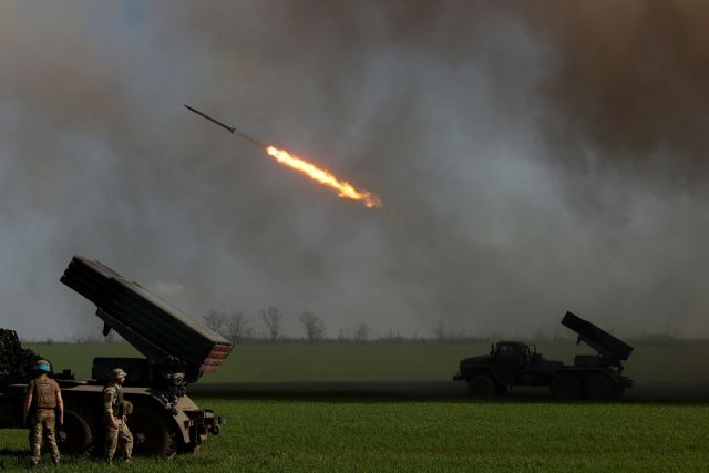 Russia's attack on Ukraine continues, in Luhansk region