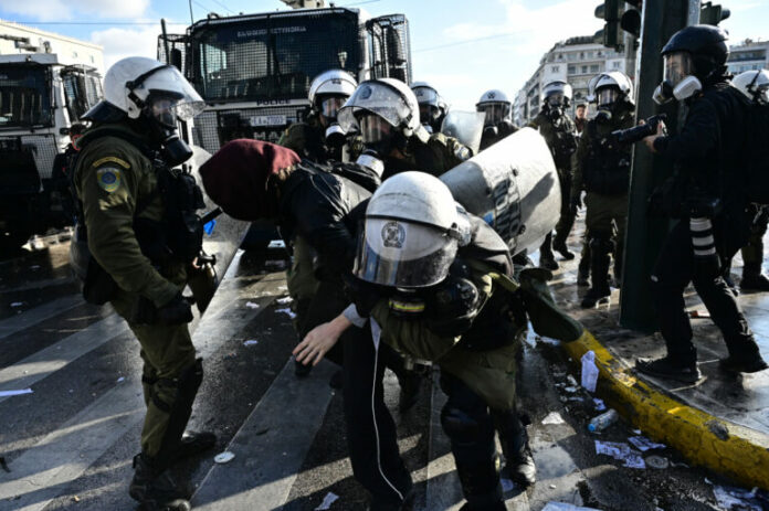 syntagma-syllalitirio-gia-tempi-prosagoges-768x511.jpg