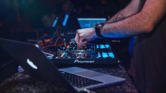 DJ_NAYPAKTOS-768x432.jpg