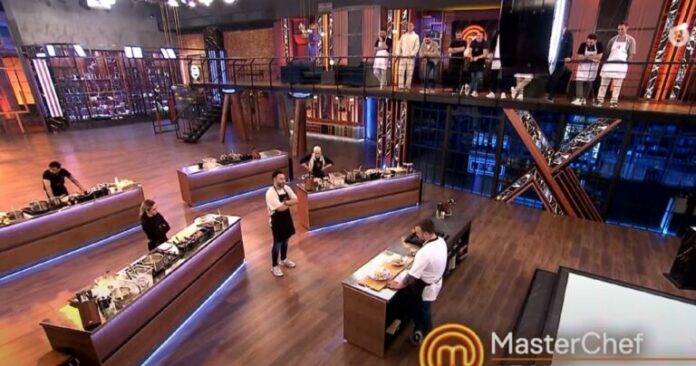 masterchef-2025-nikos-thomas-follow-the-chef-768x404.jpg