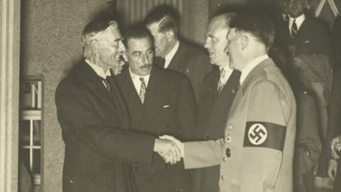 Chamberlaim-Hitler-768x432.jpg