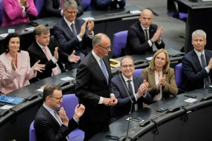 Friedrich-Merz_ΙΙ-768x512.jpg